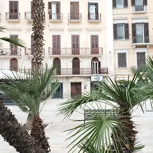 Lullaby , Bari Italië