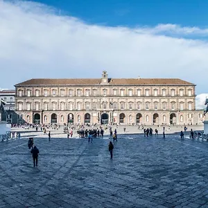 Latt E Liett , Napels Italië